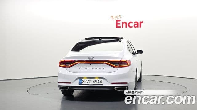 Hyundai Grandeur IG 3.0 LPi Modern (арендный автомобиль), 2018 4