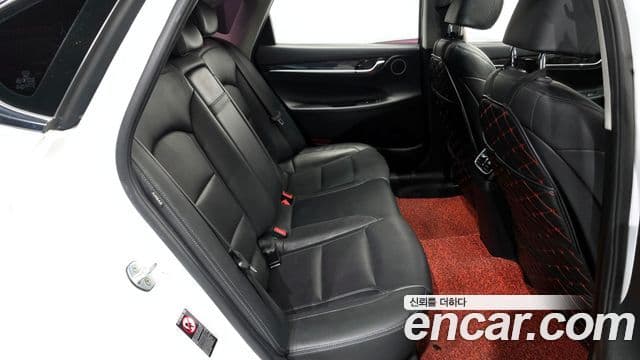 Hyundai Grandeur IG 3.0 LPi Modern (арендный автомобиль), 2018 12