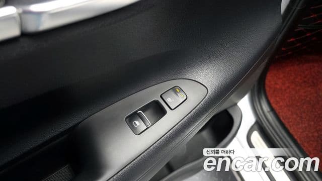 Hyundai Grandeur IG 3.0 LPi Modern (арендный автомобиль), 2018 17