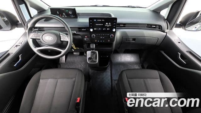 Hyundai Staria Smart, 2025 7