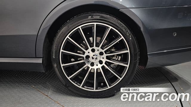 Mercedes-Benz E-класс W212 E220 BlueTEC Avantgarde Sport, 2015 все фото