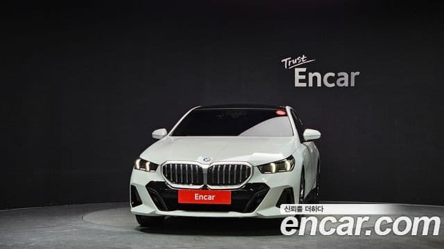 BMW 5시리즈 (G60) 520i M Sport, 2025 3