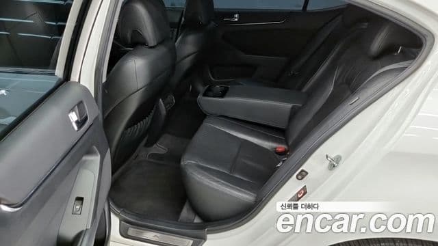 Kia K7 Premium, 2011 11