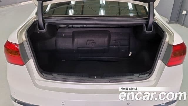 Kia K7 Premium, 2011 12