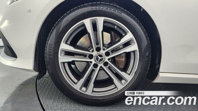 Mercedes-Benz E-класс W213 Avantgarde, 2022 все фото