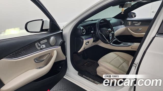 Mercedes-Benz E-класс W213 Avantgarde, 2022 10