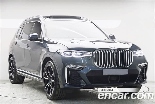 BMW X7 (G07) xDrive 40i M Sport 6인승, 2022 3