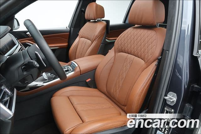 BMW X7 (G07) xDrive 40i M Sport 6인승, 2022 10