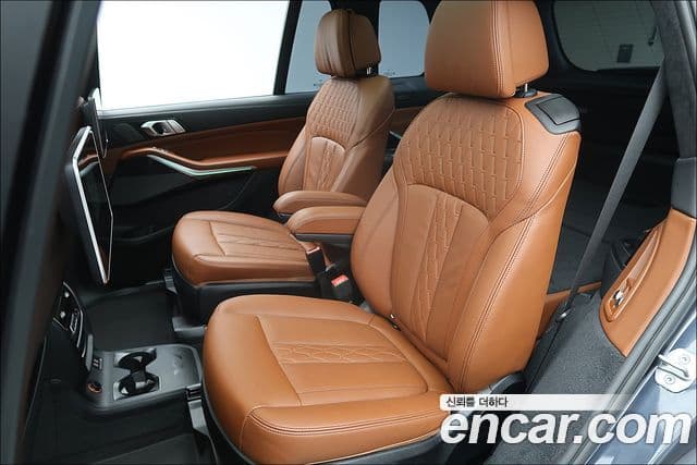 BMW X7 (G07) xDrive 40i M Sport 6인승, 2022 12