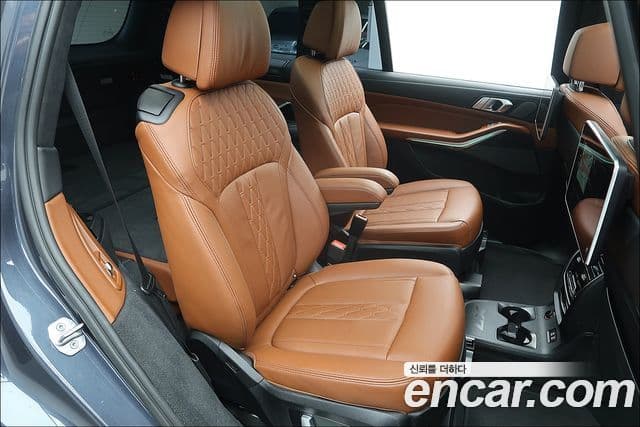 BMW X7 (G07) xDrive 40i M Sport 6인승, 2022 13