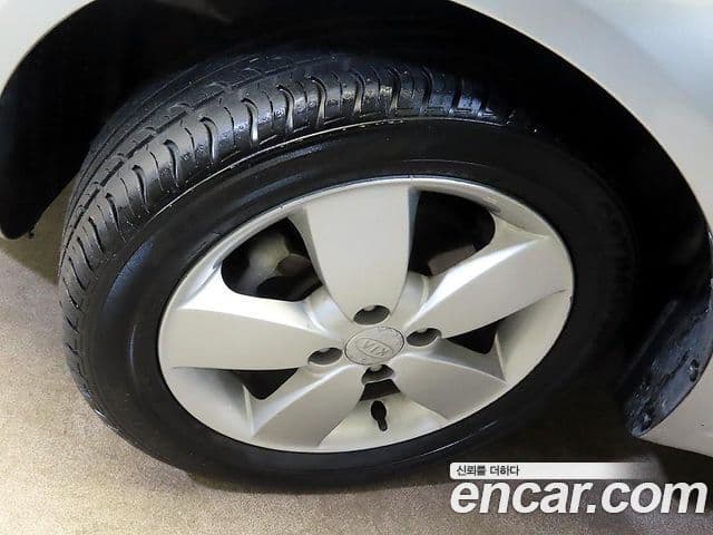 Kia Pride(новый кузов / новое поколение) 4DR 1.6 CVVT SLX, 2009 18