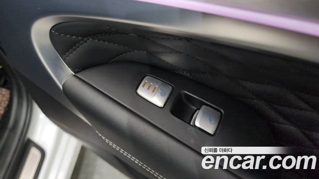 Genesis G70 Elite, 2019 19