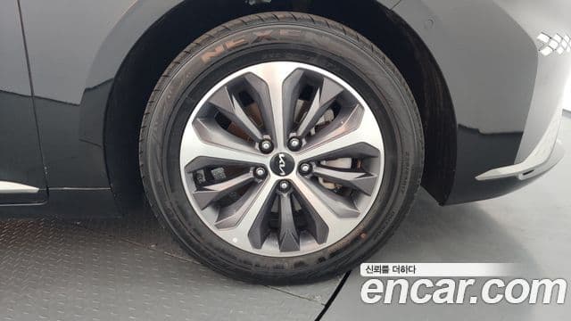 Kia K8 гибрид Noblesse, 2023 все фото