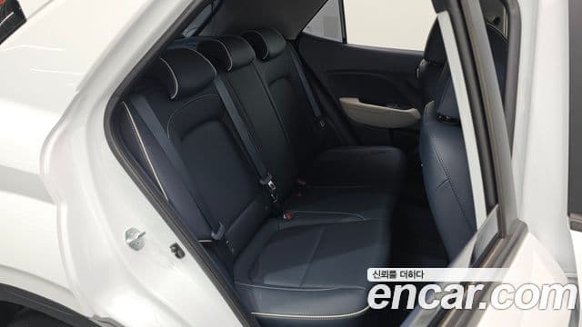 Hyundai Venue 1.6 Flux, 2023 12