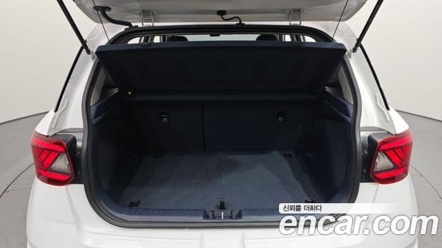 Hyundai Venue 1.6 Flux, 2023 20