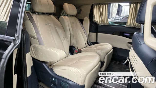 Kia Carnival 4세대 бензин 9인승 High Limousine(компания по спецнадстройкам), 2021 12