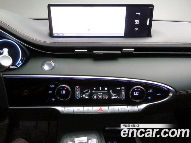 Genesis GV70, 2024 10