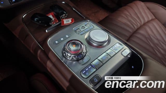 Genesis G90 (RS4) бензин 3.5 турбо AWD, 2024 9