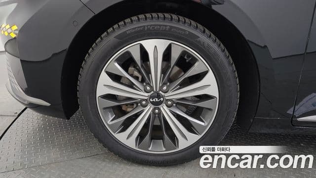 Kia K8 гибрид Noblesse, 2023 все фото