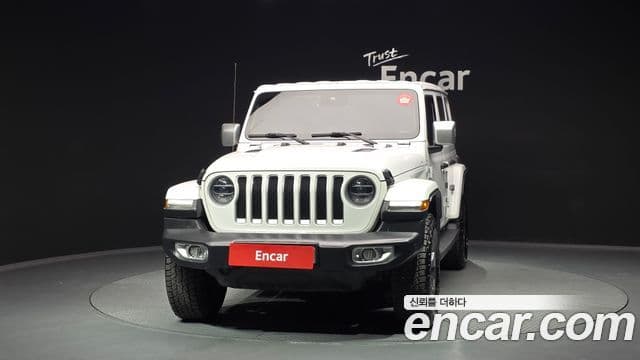 Jeep Wrangler (JL) 2.0 Overland 4도어, 2019 3