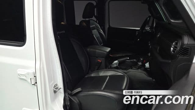 Jeep Wrangler (JL) 2.0 Overland 4도어, 2019 10
