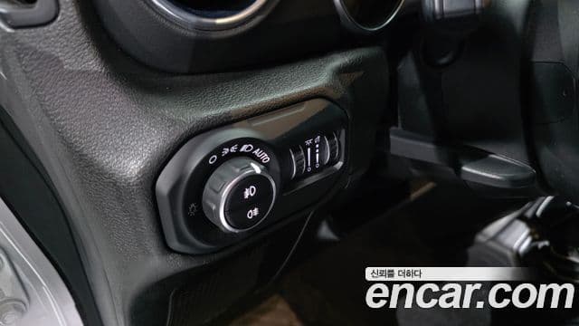 Jeep Wrangler (JL) 2.0 Overland 4도어, 2019 14