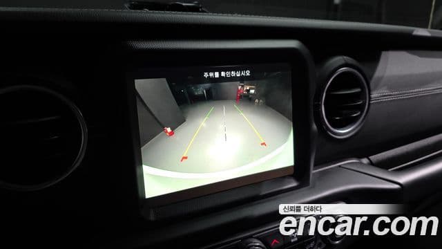 Jeep Wrangler (JL) 2.0 Overland 4도어, 2019 17