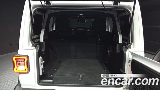 Jeep Wrangler (JL) 2.0 Overland 4도어, 2019 20