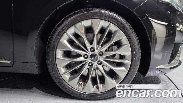 Kia K8 Platinum, 2022 все фото