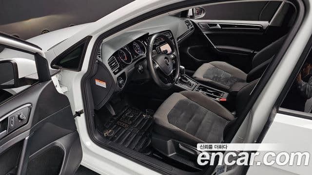 Volkswagen Гольф 7세대, 2016 11