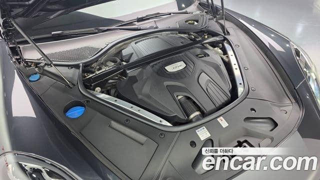 Porsche Panamera (971), 2018 6