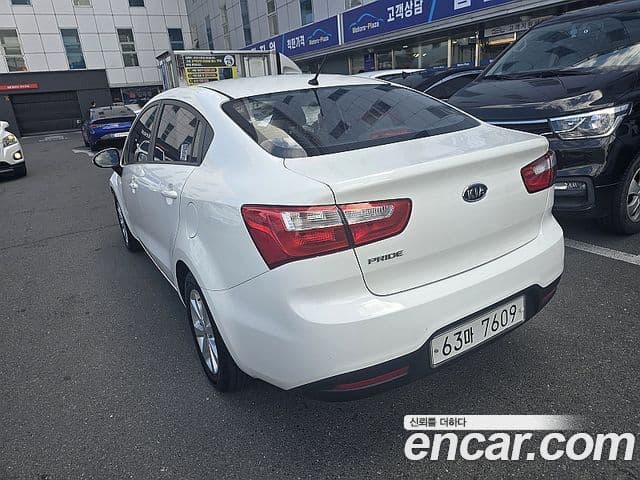 Kia All New Pride Deluxe, 2012 все фото