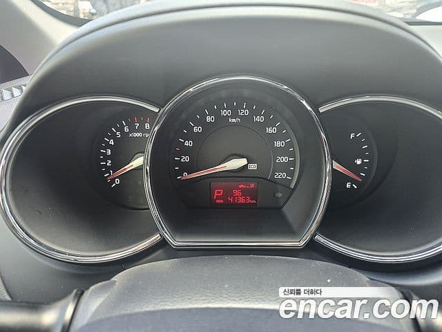 Kia All New Pride Deluxe, 2012 7