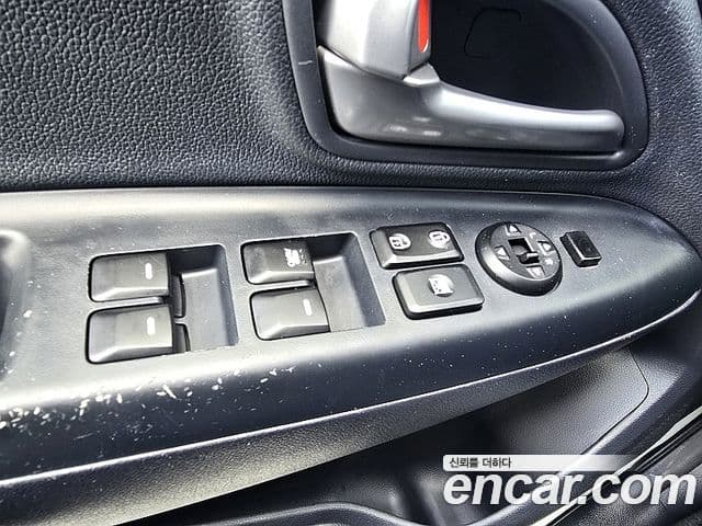 Kia All New Pride Deluxe, 2012 9