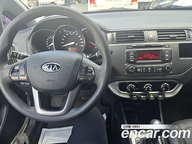 Kia All New Pride Deluxe, 2012 12