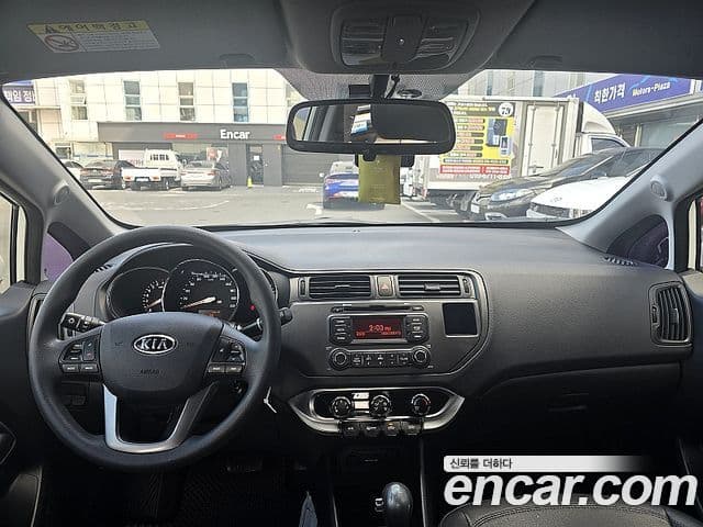 Kia All New Pride Deluxe, 2012 15