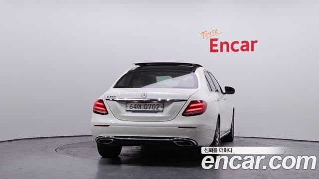 Mercedes-Benz E-класс W213 E300 Avantgarde Intelligent Drive, 2017 4