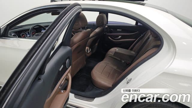 Mercedes-Benz E-класс W213 E300 Avantgarde Intelligent Drive, 2017 13