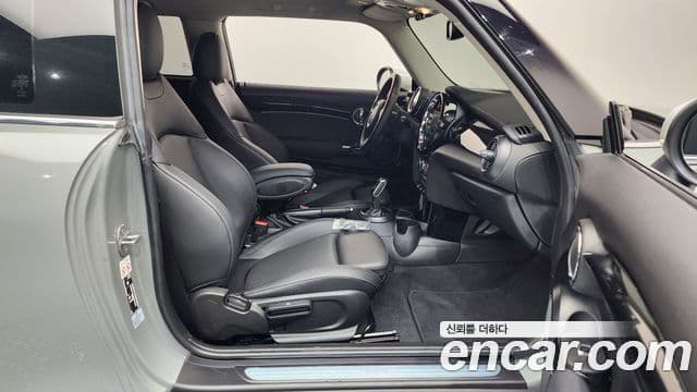 Mini Cooper 3세대, 2022 11