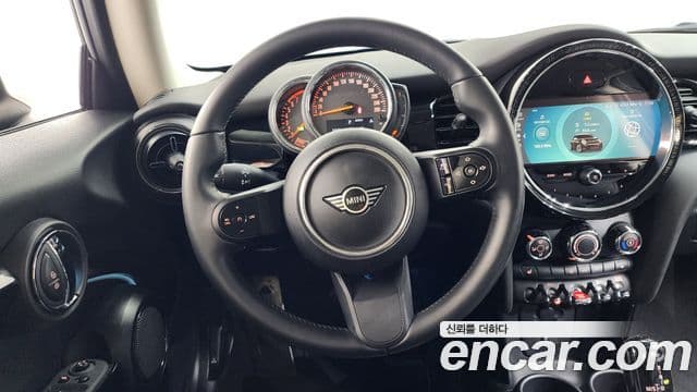 Mini Cooper 3세대, 2022 13