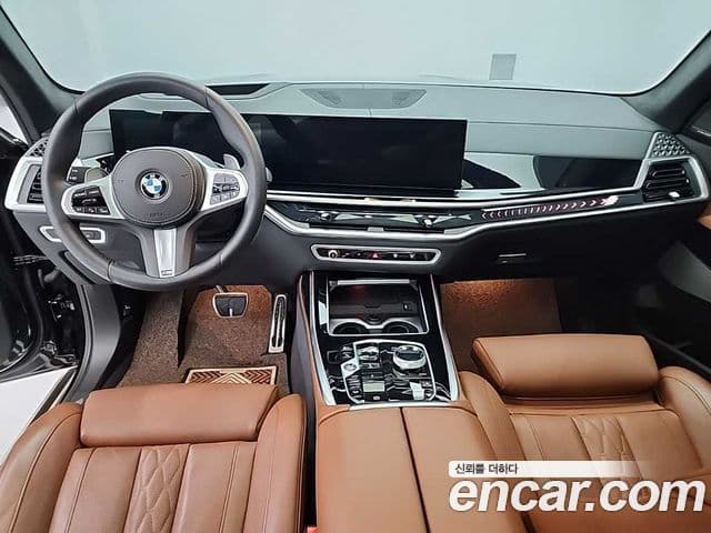 BMW X7 (G07) xDrive 40i M Sport 6인승, 2024 7