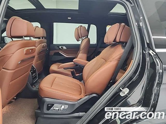 BMW X7 (G07) xDrive 40i M Sport 6인승, 2024 12