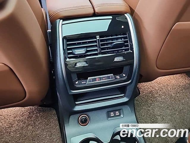BMW X7 (G07) xDrive 40i M Sport 6인승, 2024 13