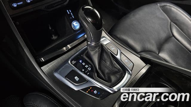 Hyundai Grandeur HG Premium, 2016 9