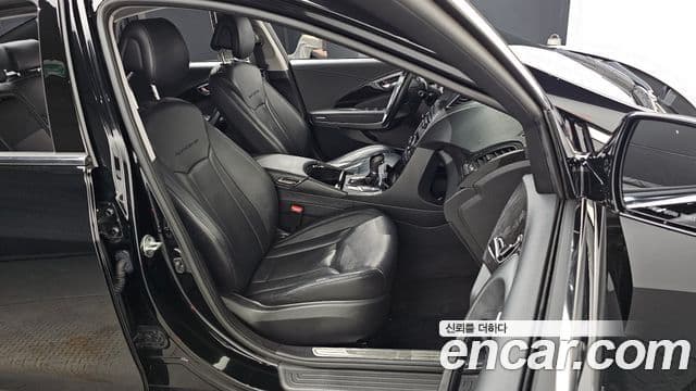 Hyundai Grandeur HG Premium, 2016 13