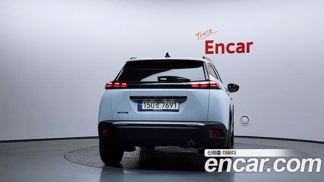 Peugeot 2008 2세대 1.5 BlueHDi GT, 2024 4