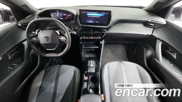 Peugeot 2008 2세대 1.5 BlueHDi GT, 2024 7