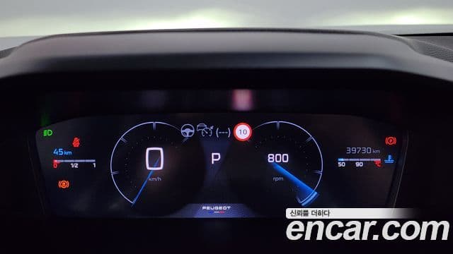 Peugeot 2008 2세대 1.5 BlueHDi GT, 2024 8