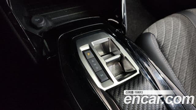 Peugeot 2008 2세대 1.5 BlueHDi GT, 2024 9