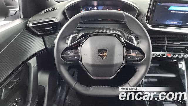 Peugeot 2008 2세대 1.5 BlueHDi GT, 2024 13